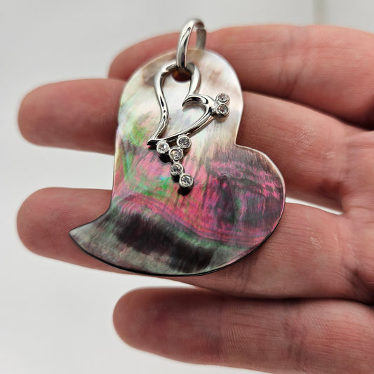 Heart Shell Pendant