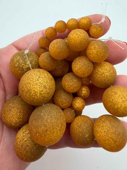 Round 16mm Matte Glitter Honey