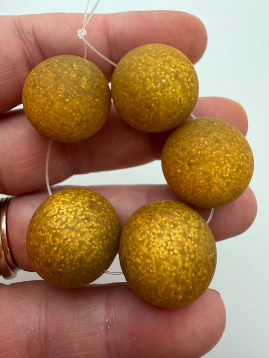 Round 20mm Matte Glitter Honey