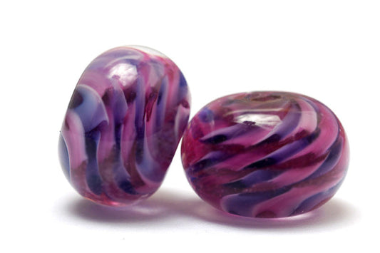 10109121 - Six Mulberry Hard Candy Rondelle Beads