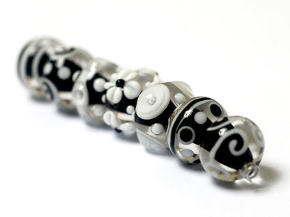 10202101 - Seven Black & White Rondelle Beads