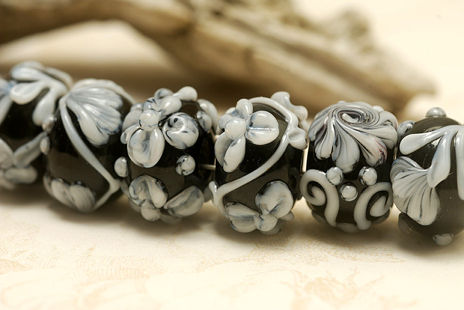 10204201 - Seven Midnight Garden Rondelle Beads