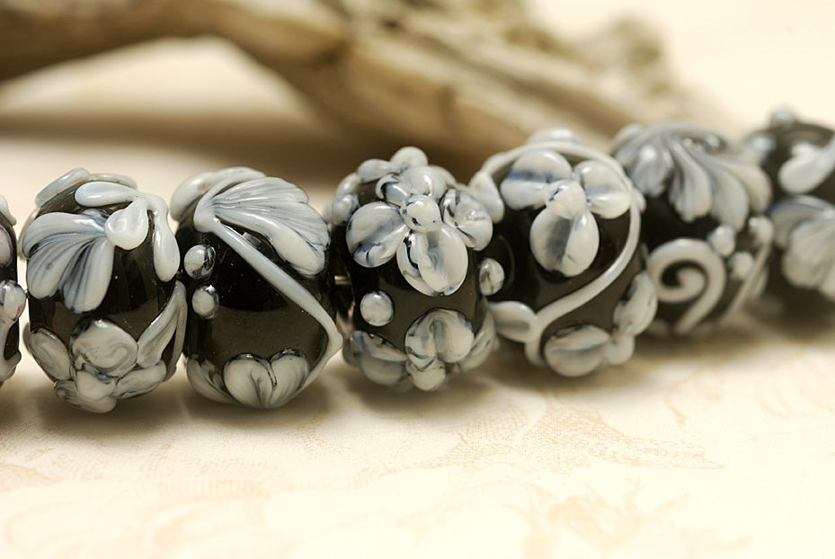 10204201 - Seven Midnight Garden Rondelle Beads