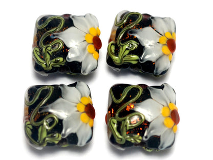 10204614 - Four Hazel's Elegance Pillow Beads