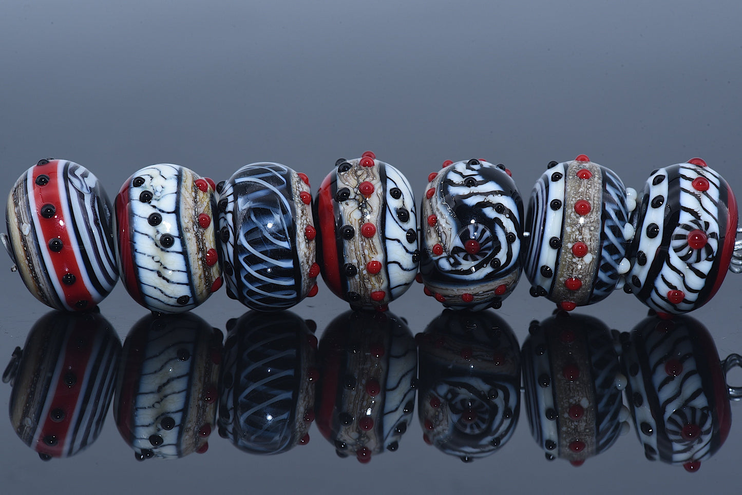 10205301 - Seven Dakota Quilt Rondelle Beads