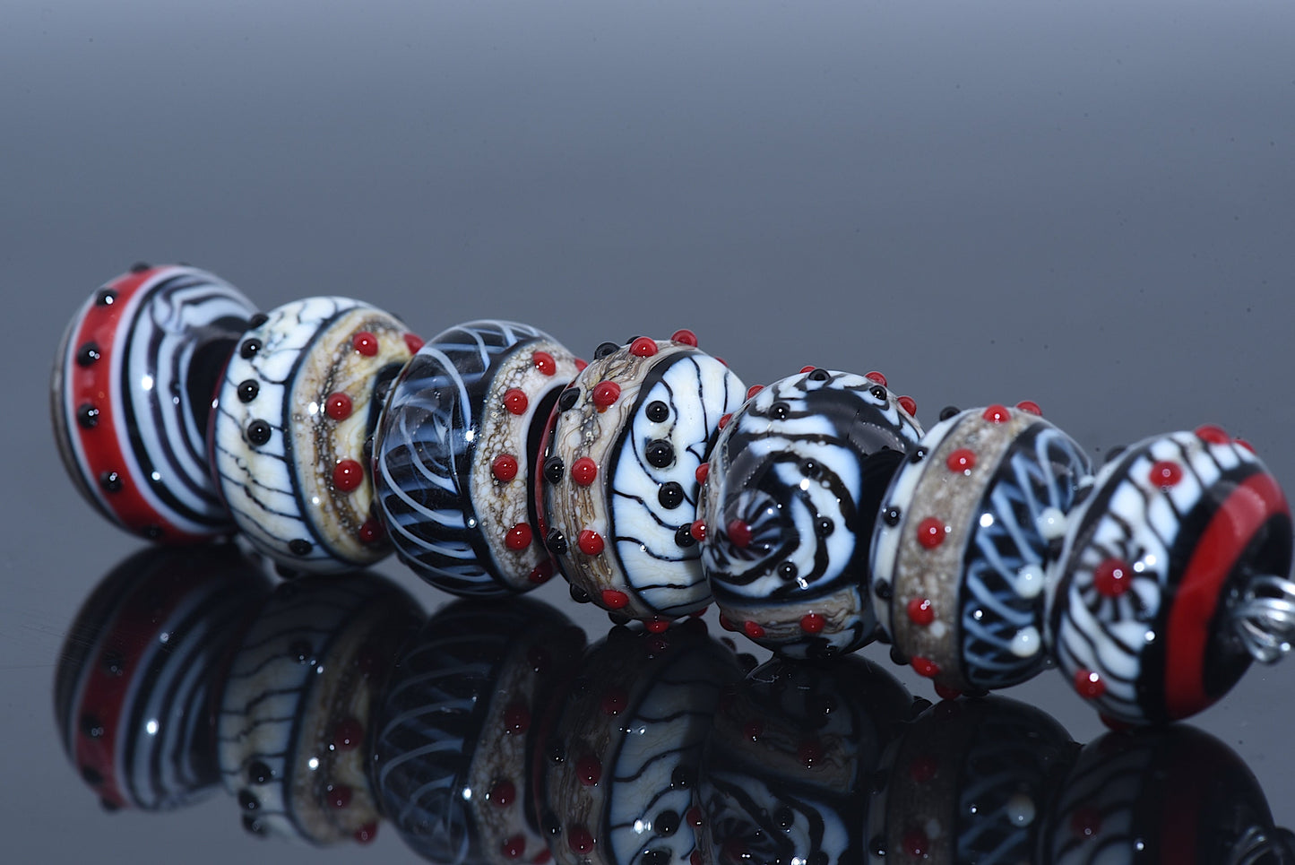 10205301 - Seven Dakota Quilt Rondelle Beads