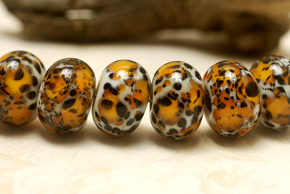 10304301 - Seven Animal Prints Rondelle Beads
