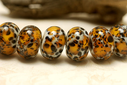 10304301 - Seven Animal Prints Rondelle Beads