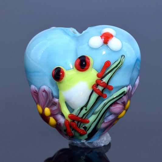11839905 - Happy Frog Heart