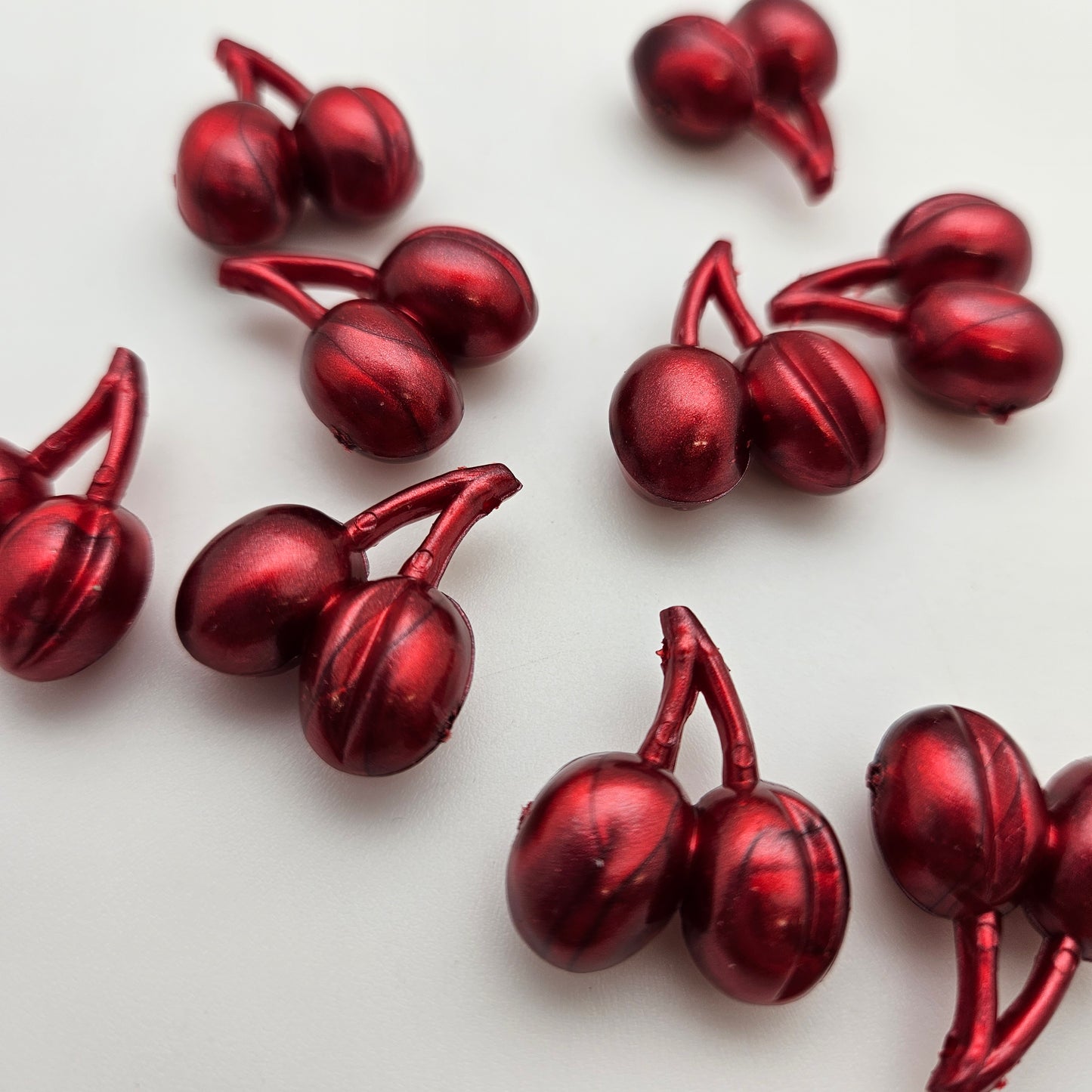 Cranberry Charm 22mm Cranberry Pearl