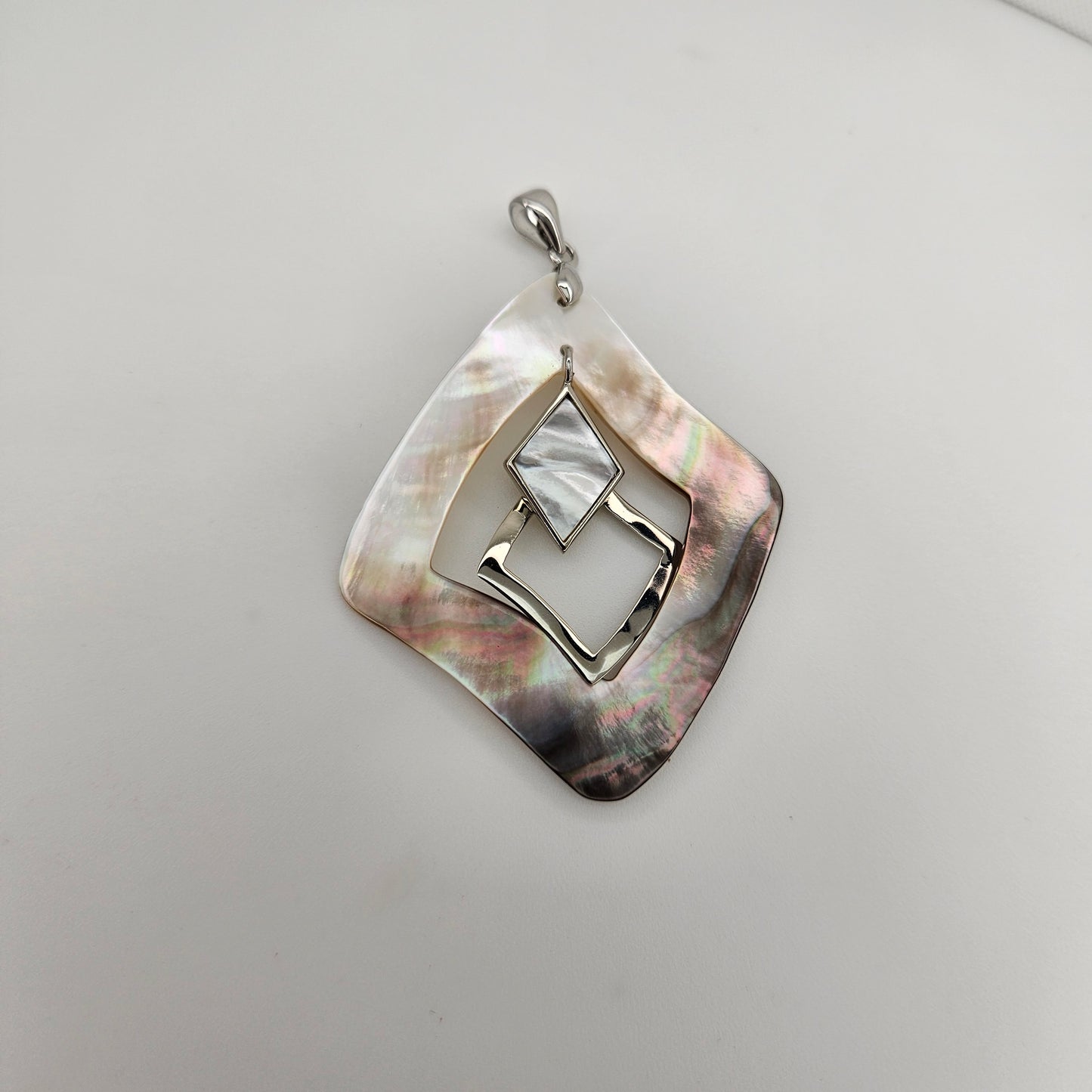 Diamond Shape Shell Pendant