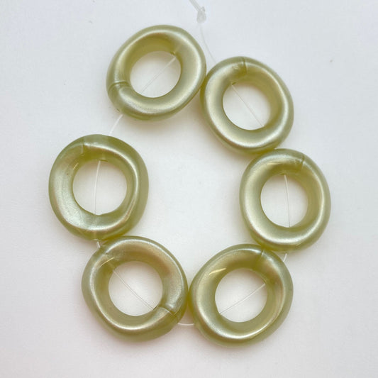Ring Bead 22mm Sage Pearl