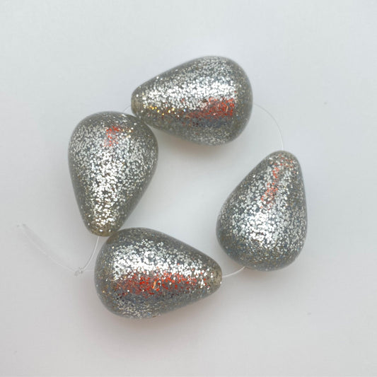 Glitter Drop 28mm Silver