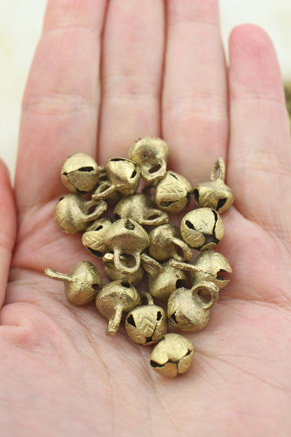 Nepali Jingle: Brass Bells with Clapper, Assorted Sizes, 5 pieces