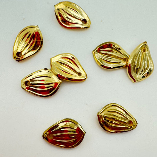 Leave Drop 14mm Bright Gold