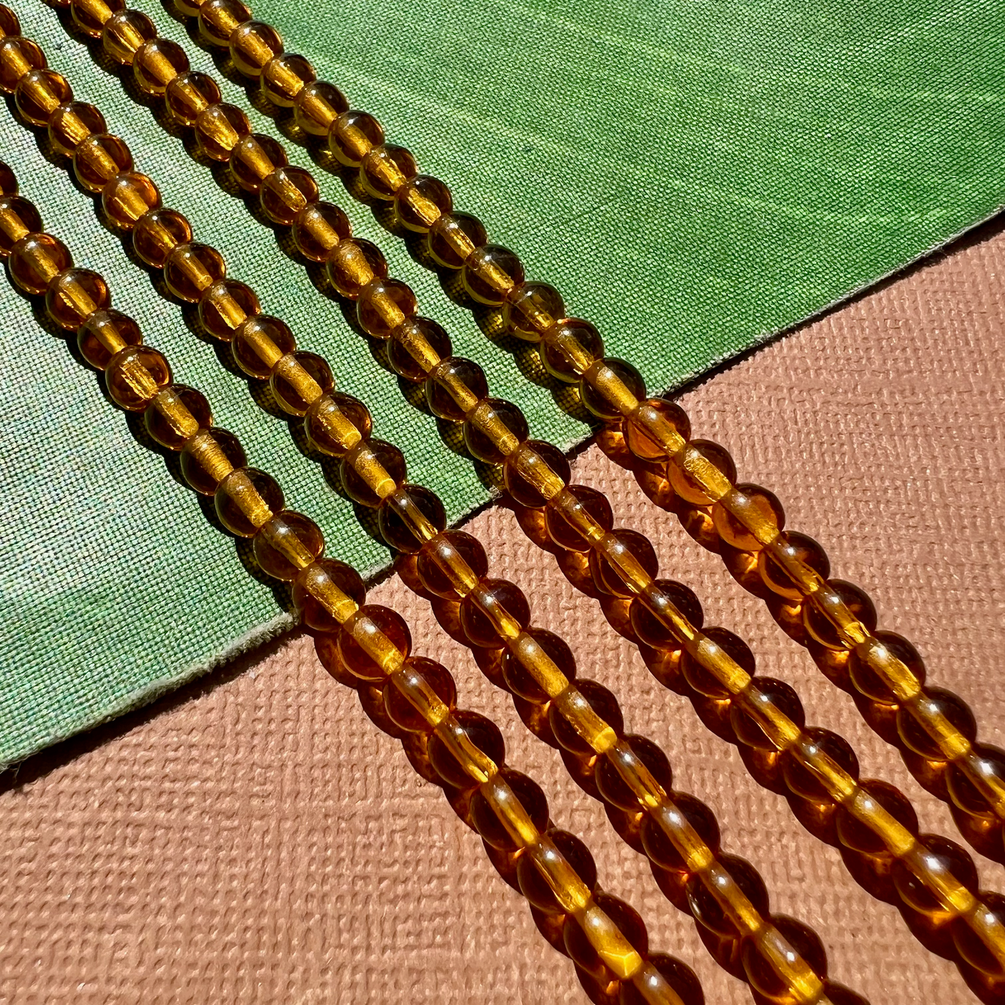 Honey Yellow 5mm Round Beads - 300 Pieces