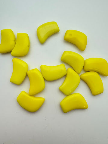 Vintage Glass 20mm Two-Hole Bright Yellow