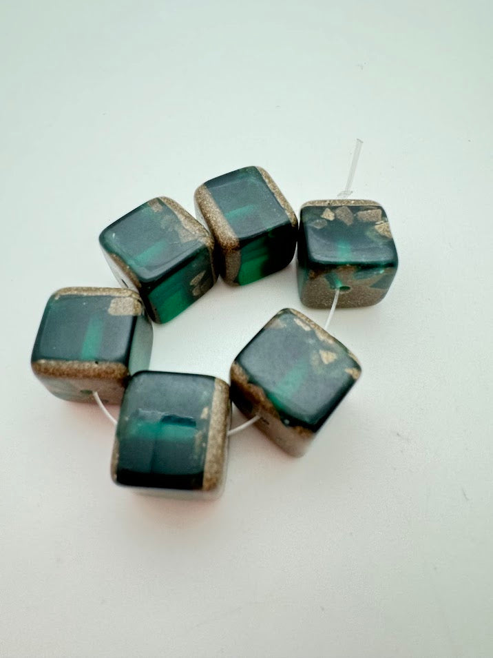Layered Cube 16mm Emerald