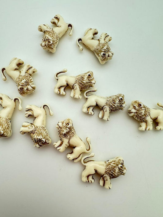 Lions 28x16mm Ivory and Gold