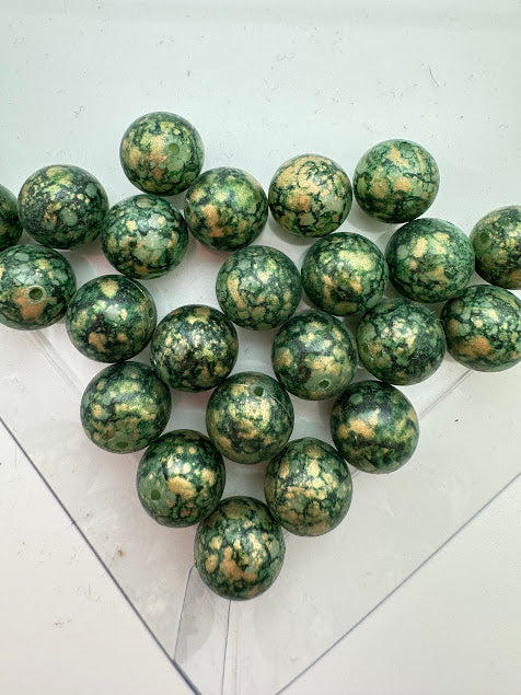 Round 12mm Emerald Painted