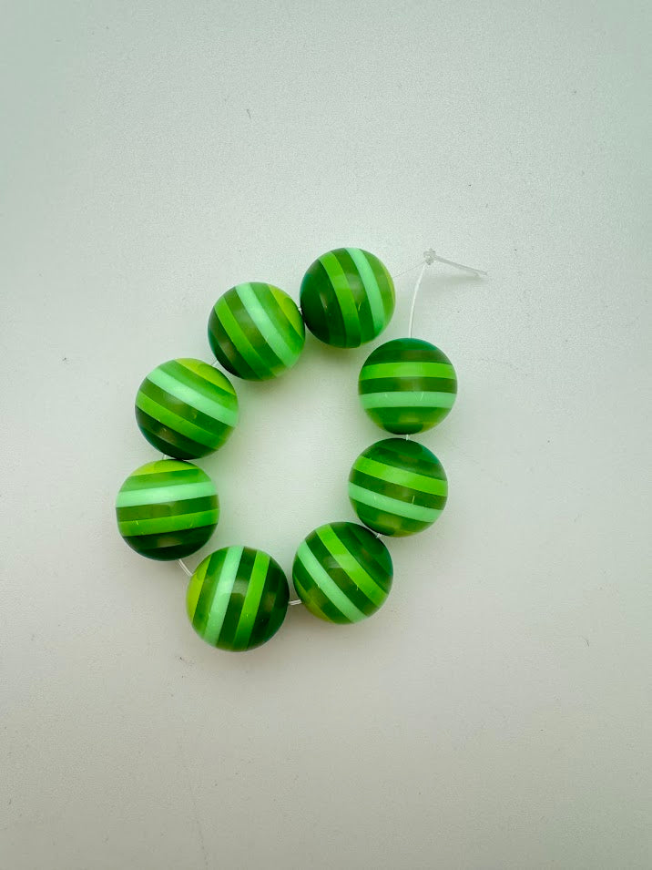 Layered Round 14mm Greens