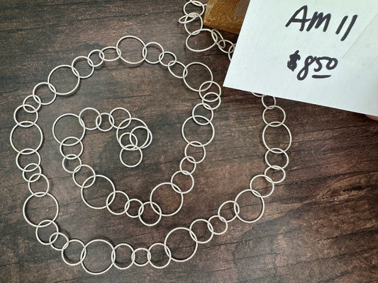18mm Silver Matte Twisted Circle Chain