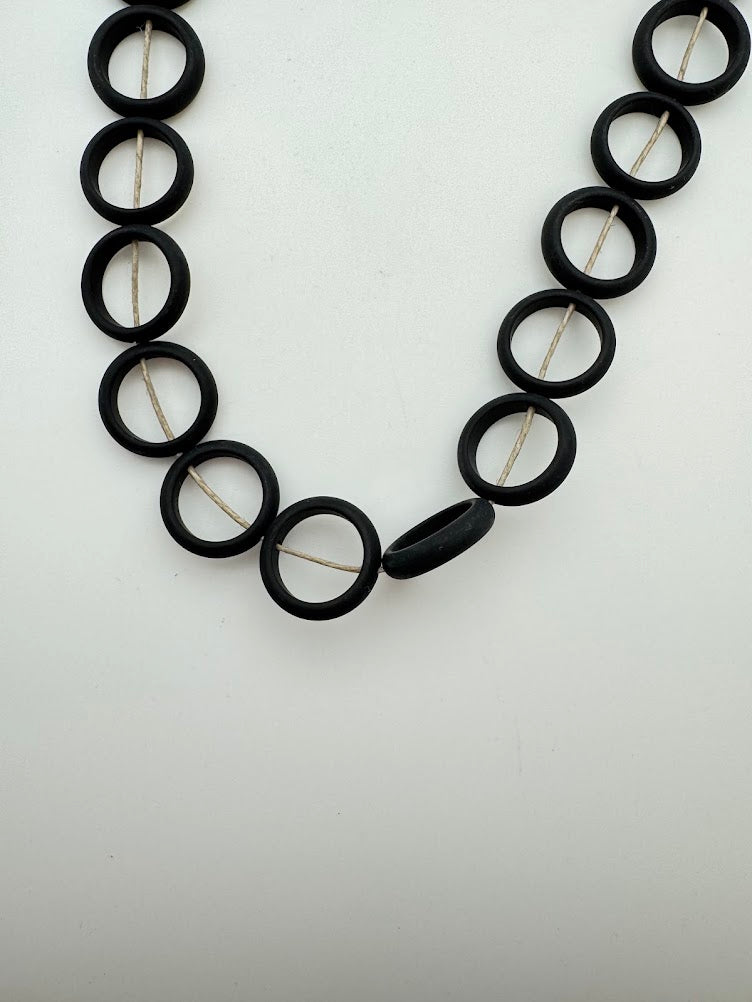 Ring Bead 22x5mm Jet Matte