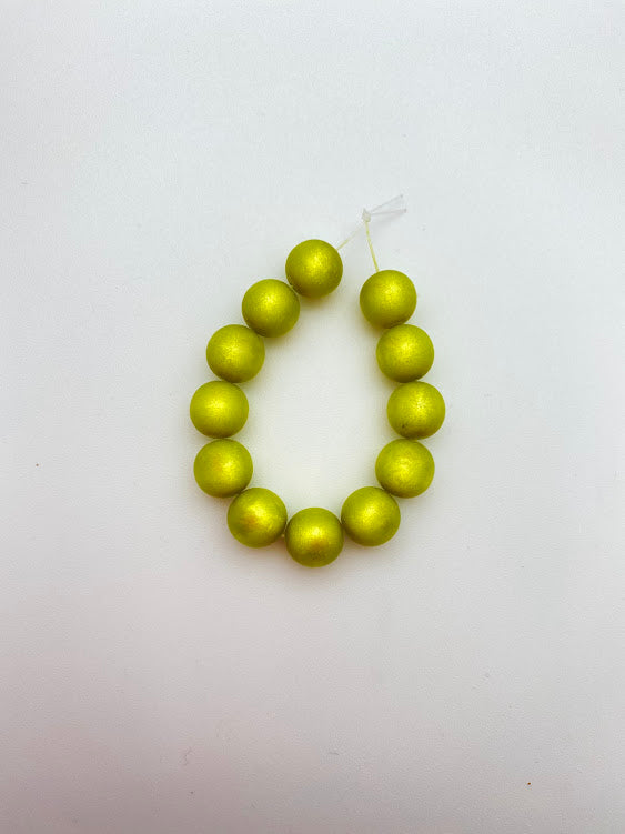 Round moon glow matte 10mm Kiwi