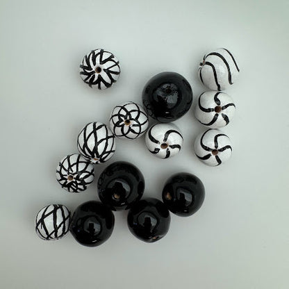 Kazuri Bead 15mm Black
