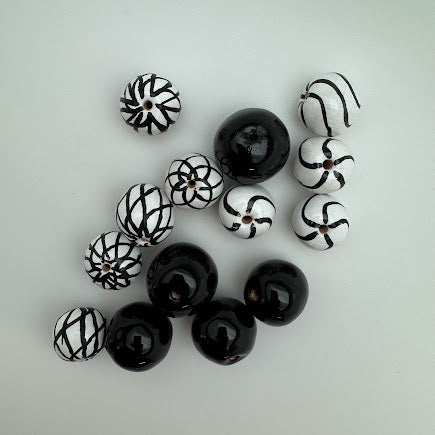 Kazuri Bead 15mm Black