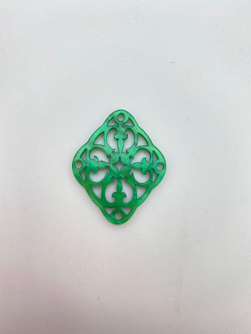 Filigree Diamond 40x30mm Emerald