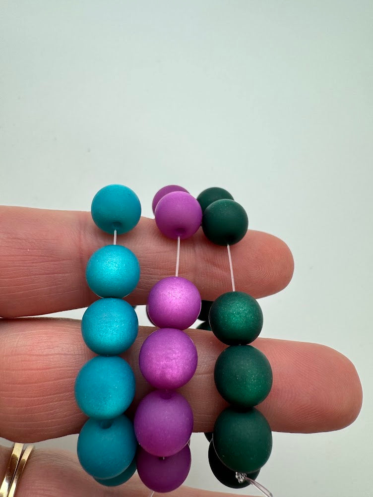 Round 10mm Moon glow matte Laguna