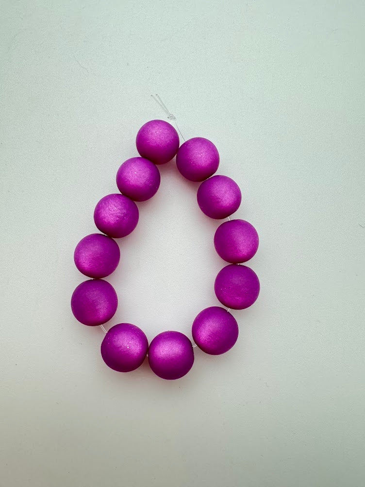 Round 10mm Moon glow matte Magenta