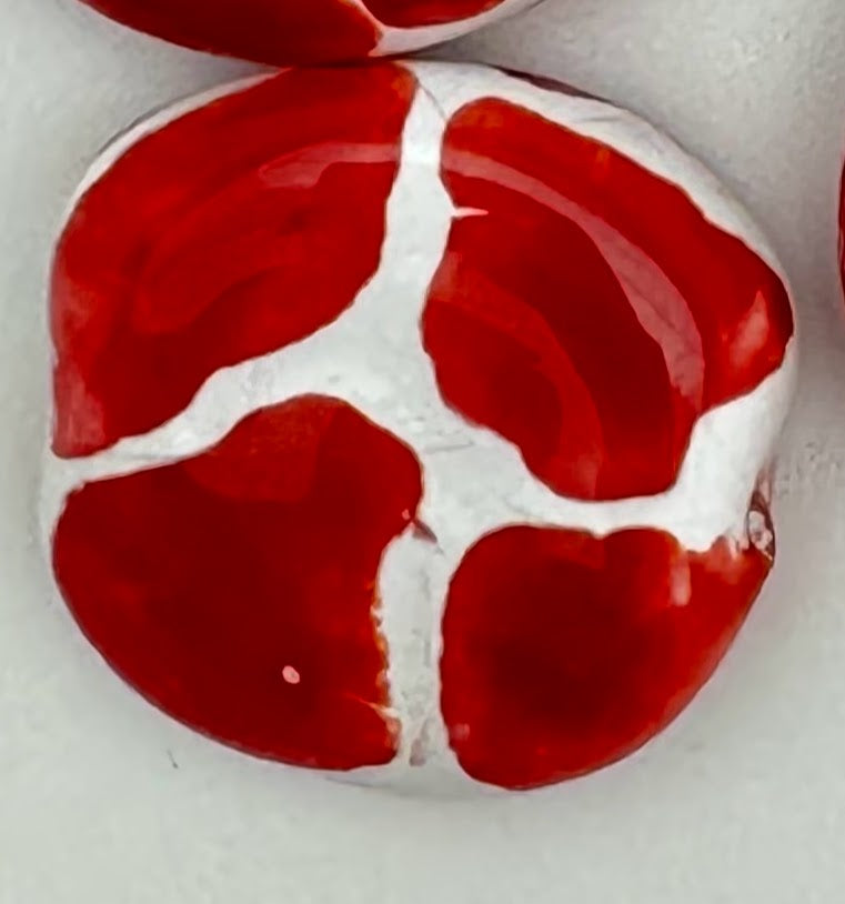 Kazuri Bead Pitapat - 21mm Lentil - Reds & Whites