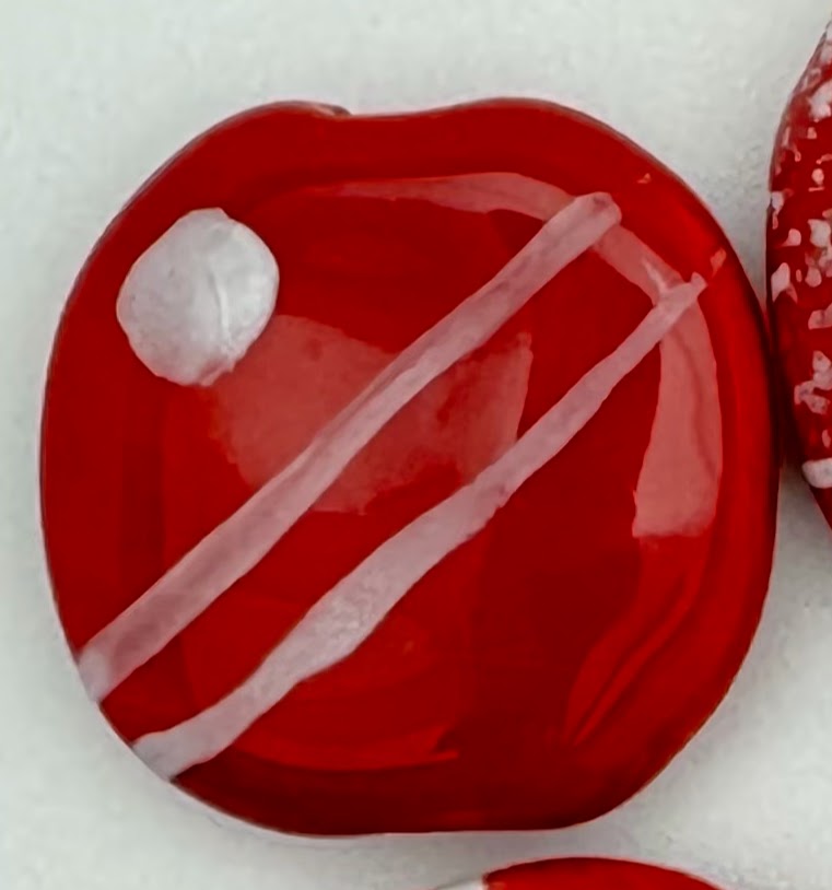 Kazuri Bead Pitapat - 21mm Lentil - Reds & Whites