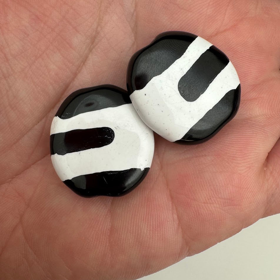 Kazuri Bead Pitapat - 21mm Lentil - Blacks & Whites