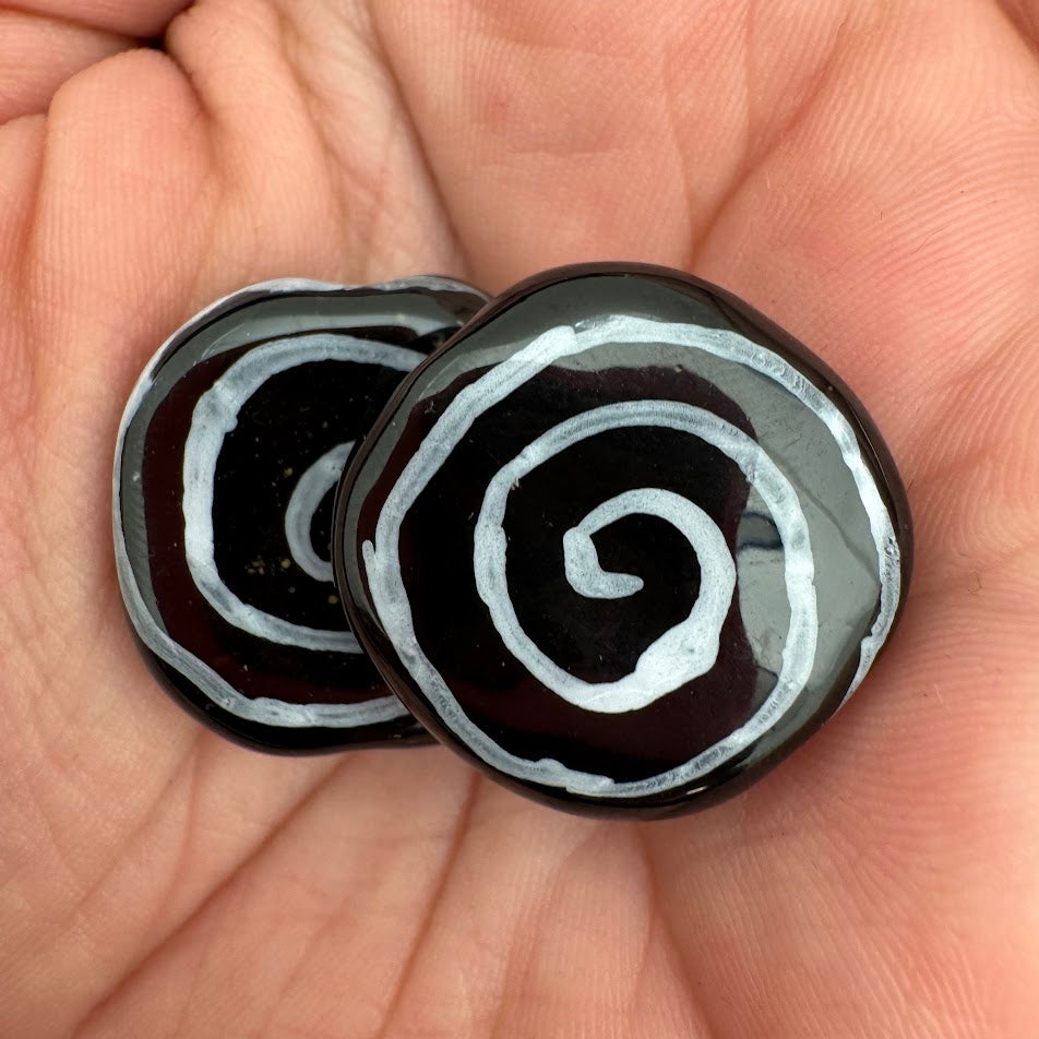 Kazuri Bead Pitapat - 21mm Lentil - Blacks & Whites