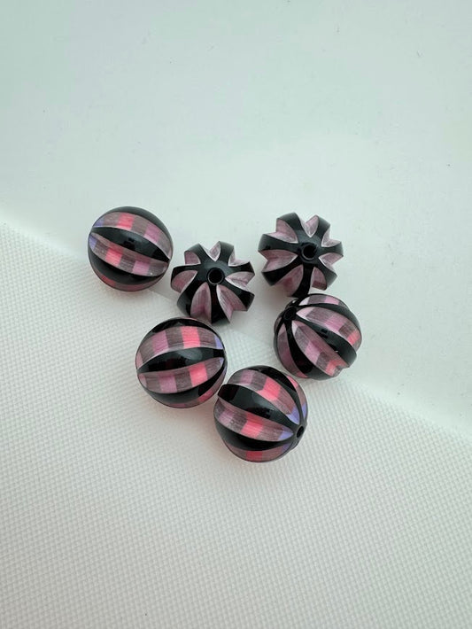 Carved Round 16mm Black with Pinks