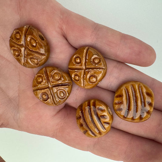 Kazuri Bead Pitapat - 21mm Lentil - Carved