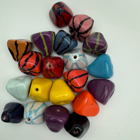 Kazuri Bead Pyramid 22mm