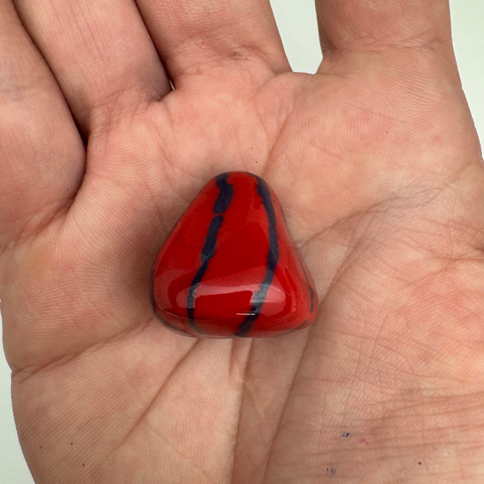 Kazuri Bead Pyramid 22mm