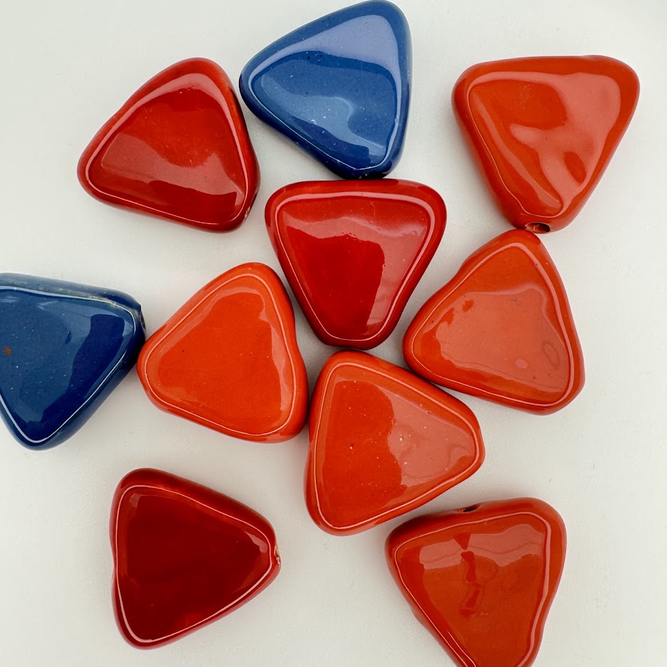 Kazuri Bead Flat Triangle 25mm