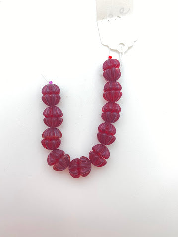 Vintage Glass Bunt 12mm Ruby Matte