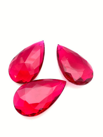 Faceted Drop 49x29mm Magenta