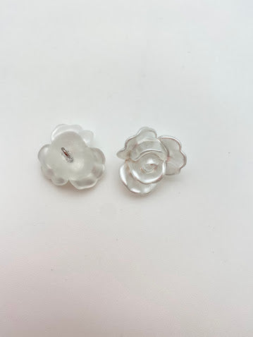 Flower Button 25mm Pearl White
