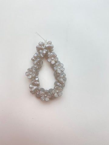 Flower Button 8mm Gray Pearl - FL-0177-C