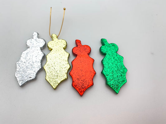 Holly Leaf Pendant 2”