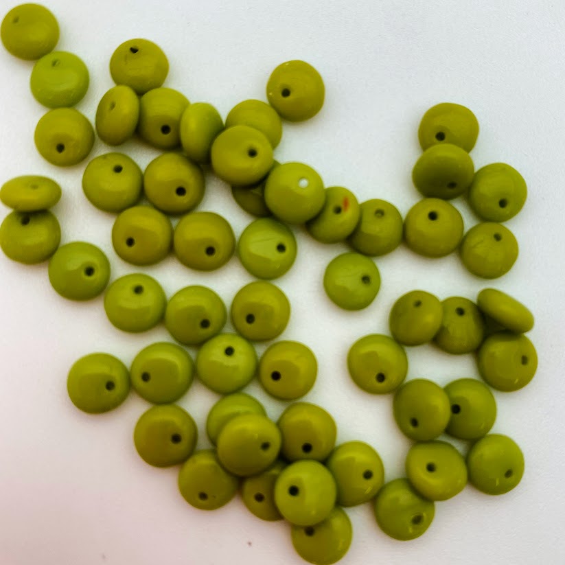 Vintage Glass Drop 6mm Kiwi