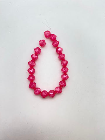 Faceted 6mm Fuchsia