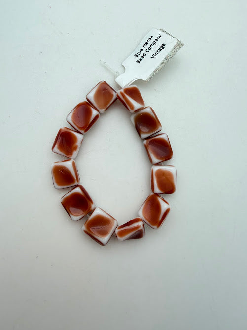 Vintage Glass Square Twist 10mm Rust/White